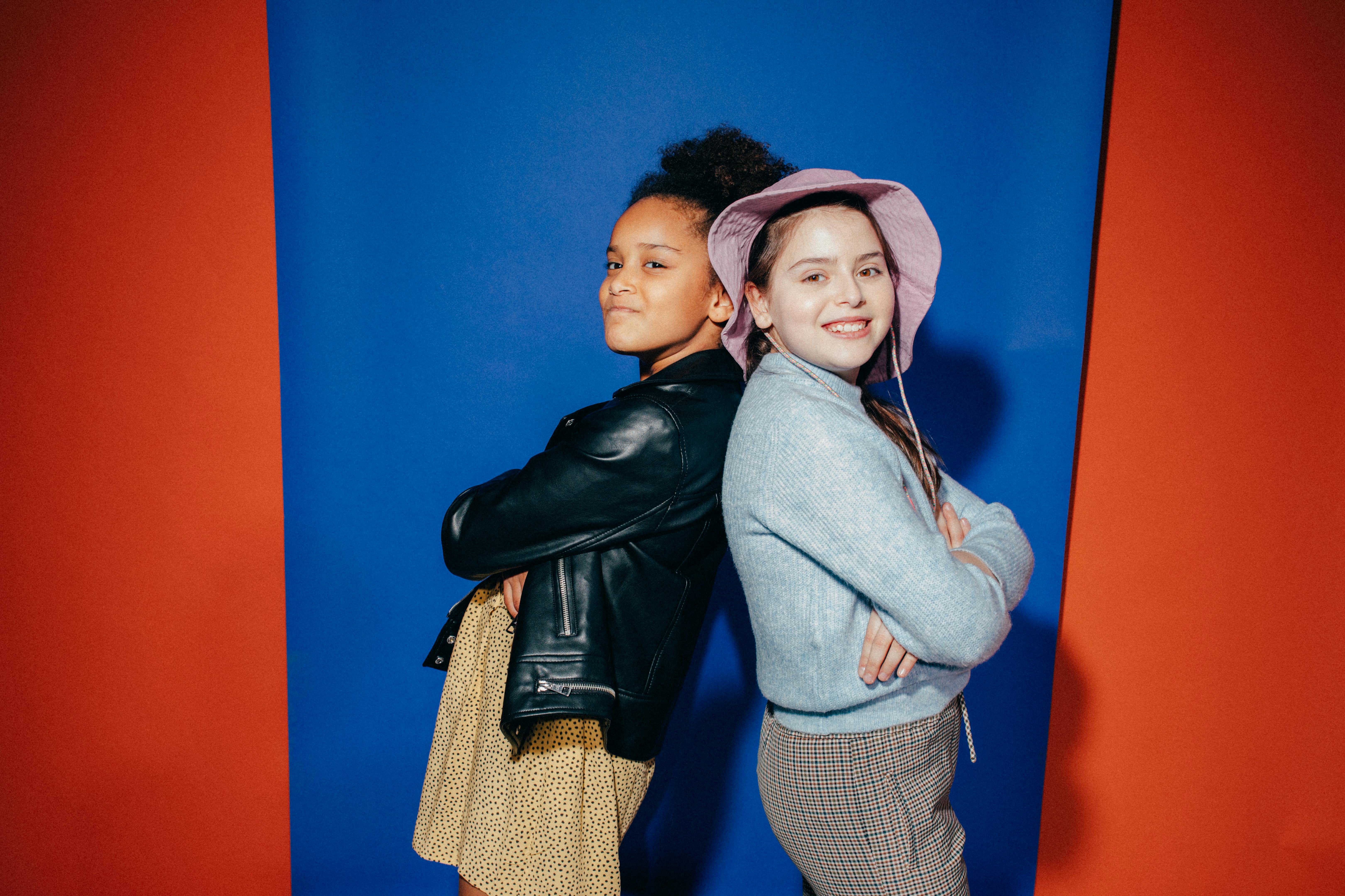 电影海报：霓虹回廊